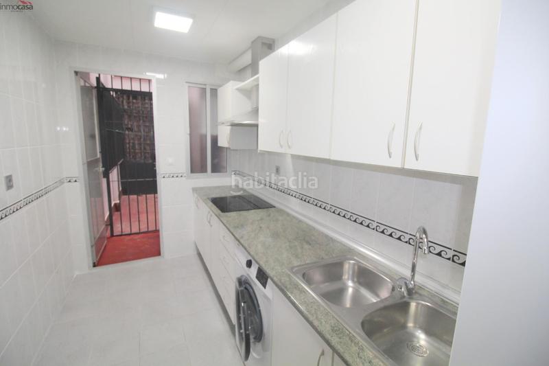 Foto e784944a-6d24-4125-9247-398590dd4439. Location appartement avec parking dans Poniente Armilla