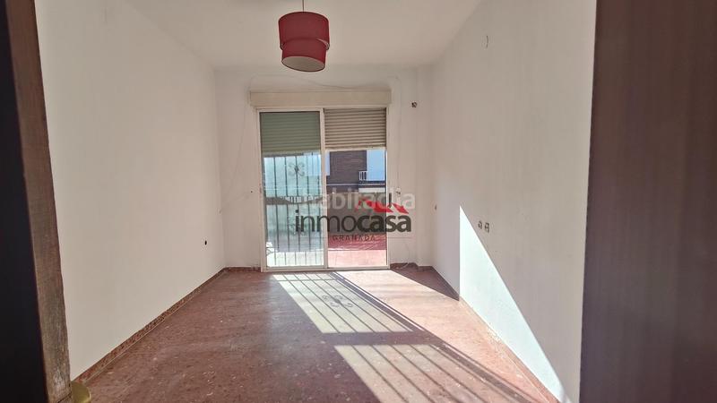 Foto f39d013a-2c0c-45af-bcaa-6ddead956a5c. Appartamento in calle antonio machado 39 in San Cayetano Churriana de la Vega