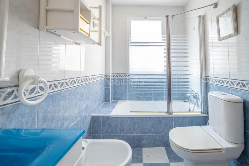 Foto 75708860-c95e-49ad-894f-af5a6ac6e5d7. Appartement dans calle de antonio quesada sánchez 2 dans Zubia (La)