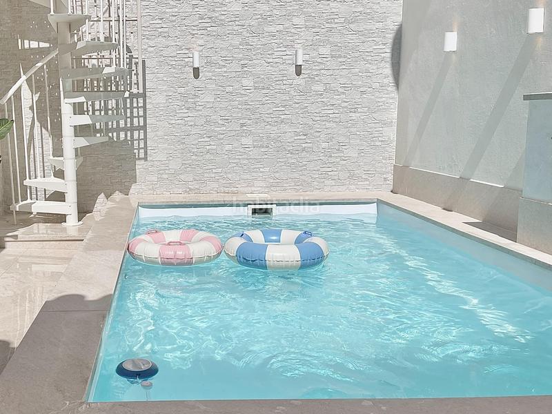 Foto f41dc496-50f8-41a3-9f98-e8e1cbebc9f2. Casa amb calefacció piscina a Puerto Deportivo Fuengirola