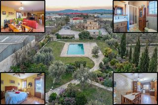 Xalet  Baza. Chalet independiente en baza
