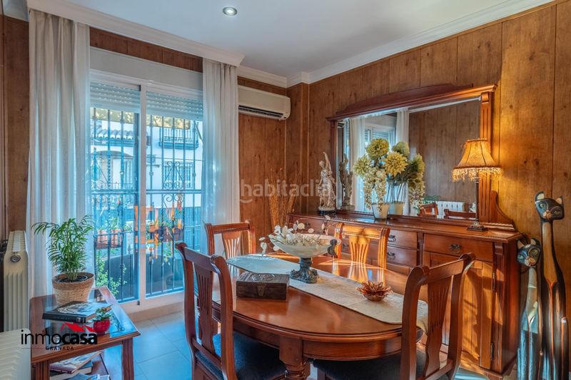 Foto 0290a65c-5295-43d0-acaa-f1d0e65bf9bf. Casa adossada amb aparcament a Peligros