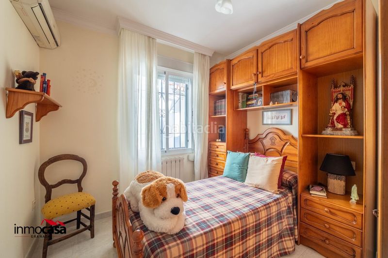 Foto 1123548d-d460-4b8d-a077-9756172fd44a. Casa adossada amb aparcament a Peligros