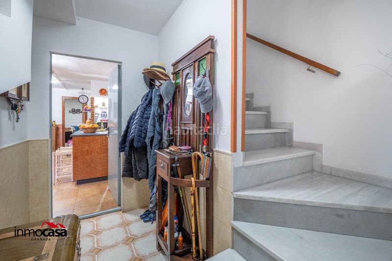 Foto 47a5ee6a-76e4-4c3e-906c-0abb5e32ce5c. Casa adossada amb aparcament a Peligros