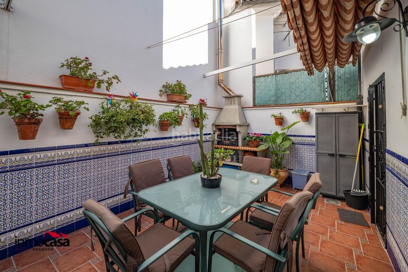 Foto 81af6f9b-297c-4c96-b6b6-991a1b90ab0a. Casa adossada amb aparcament a Peligros