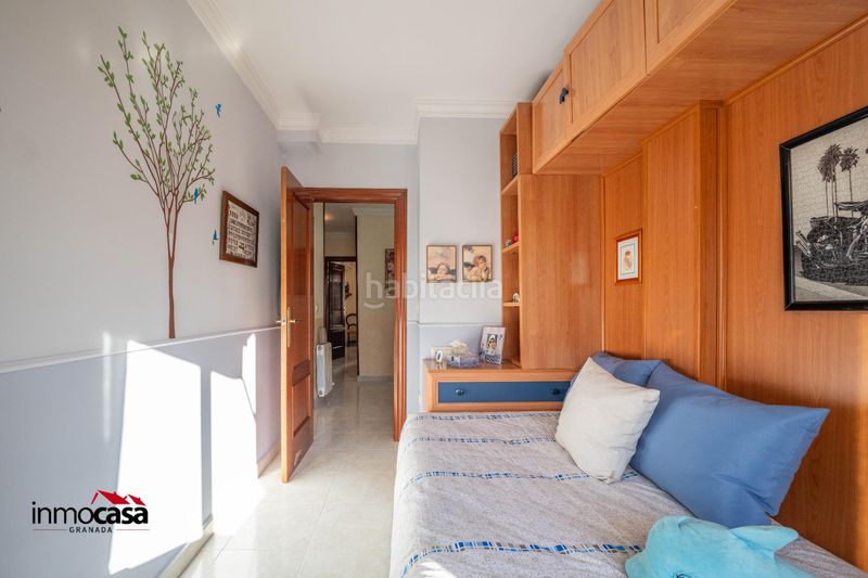 Foto 82c6c7da-c01d-4135-ac07-489f24e00a38. Casa adossada amb aparcament a Peligros