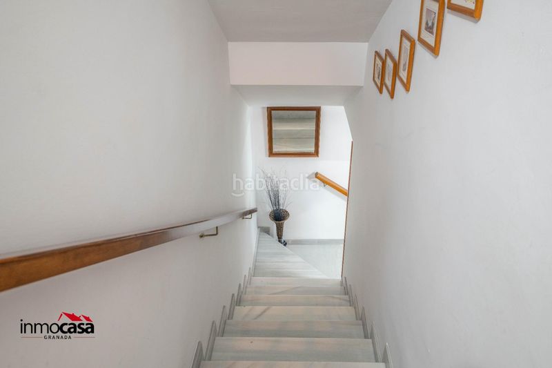 Foto c235fd10-522b-4c70-b07b-7a2648d9c5f9. Casa adossada amb aparcament a Peligros