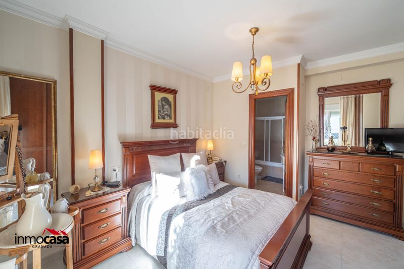 Foto d38456a0-e383-4e47-ba73-ed0158db4dc3. Casa adossada amb aparcament a Peligros