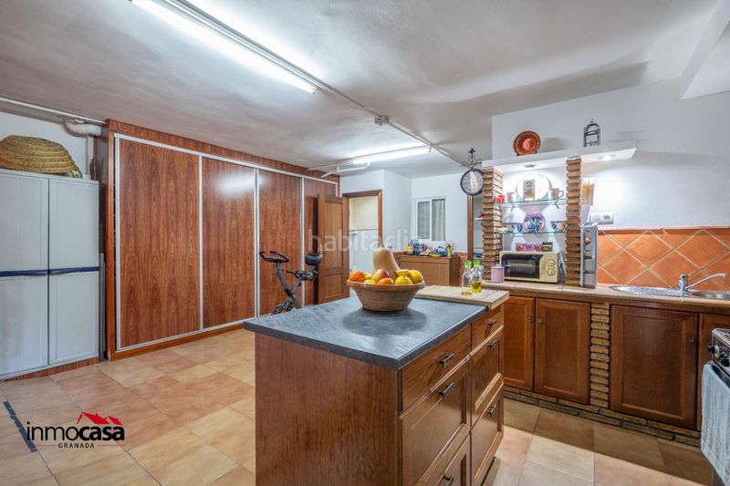 Foto ea4c451f-fe6c-4a3e-bea6-de398fa559ea. Casa adossada amb aparcament a Peligros