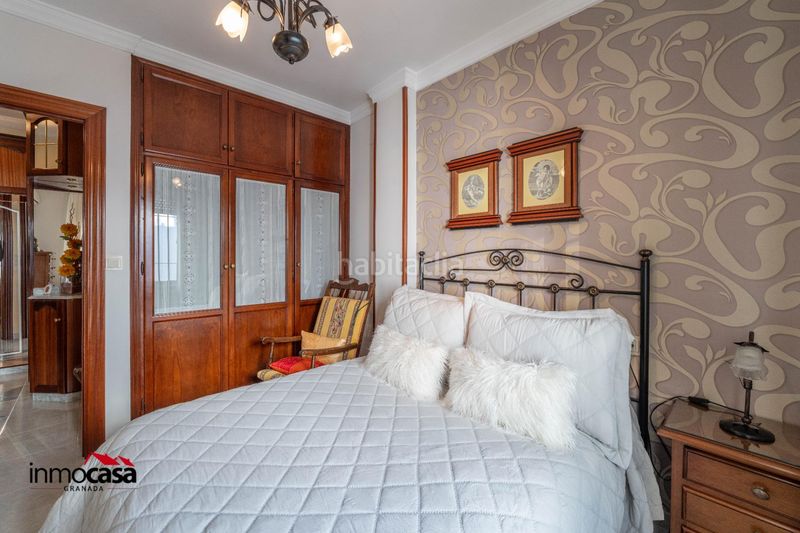 Foto f612ab1c-3fe3-4bff-8ffa-7eb87e58cc5e. Casa adossada amb aparcament a Peligros