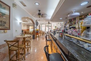 Geschäftsraum  De jueves. Cafeteria en armilla venta, alquiler con opc a compra o traspaso