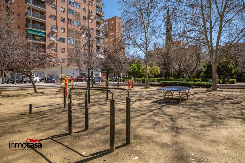 Foto f001b9c2-d2d1-421e-ada2-537159fbfc9f. Pis amb calefacció a Cervantes Granada