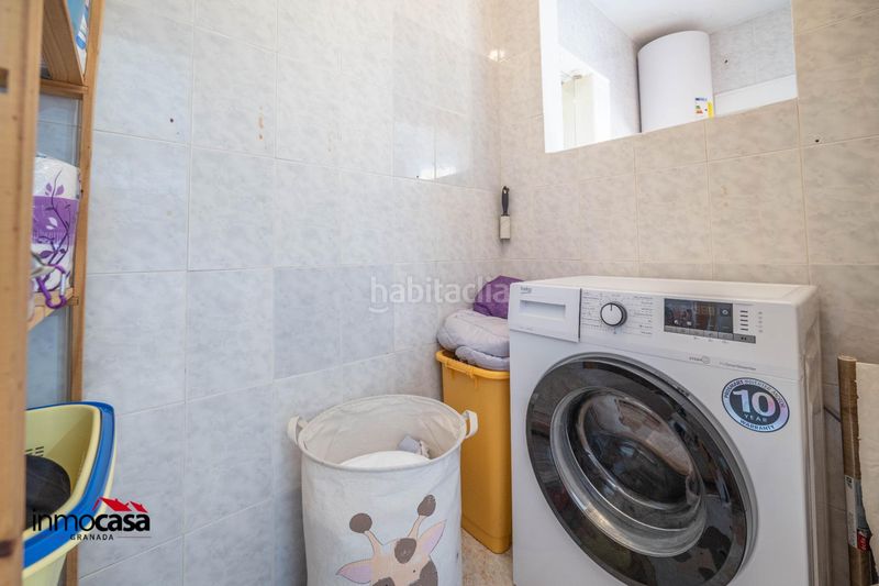Foto c96c61fb-4a8c-48d4-a771-103fd93158ab. Casa adossada amb aparcament piscina a Atarfe