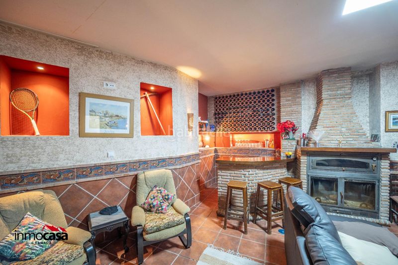 Foto b0e9d118-e37b-47df-af0c-c0c88a964585. Casa amb aparcament a Barrio de la Vega Monachil