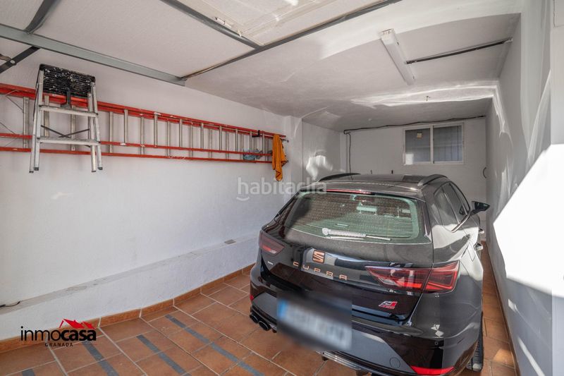 Foto 107b37fa-25d5-4680-aceb-722a03755833. Casa adossada amb aparcament a Cúllar Vega