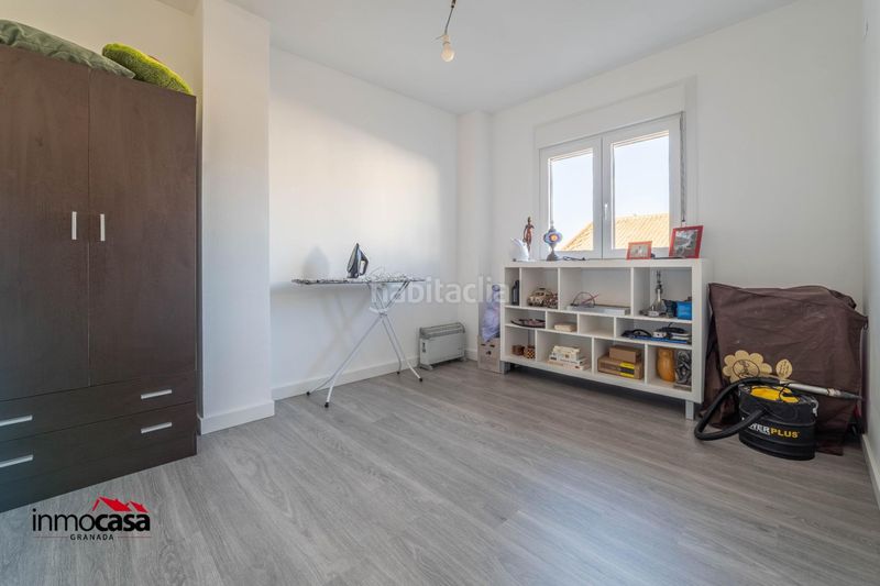 Foto 977d3e23-8168-4127-a19b-437e051f5260. Casa adossada amb aparcament a Cúllar Vega