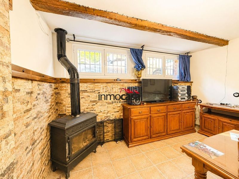 Foto a9251451-70b3-4150-a591-584d6110e767. Casa adossada amb aparcament a Cájar