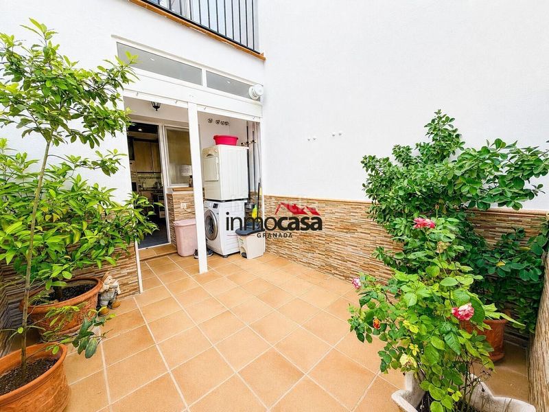 Foto d6b41aba-efad-46bc-ac75-512788b00de9. Casa adossada amb aparcament a Cájar