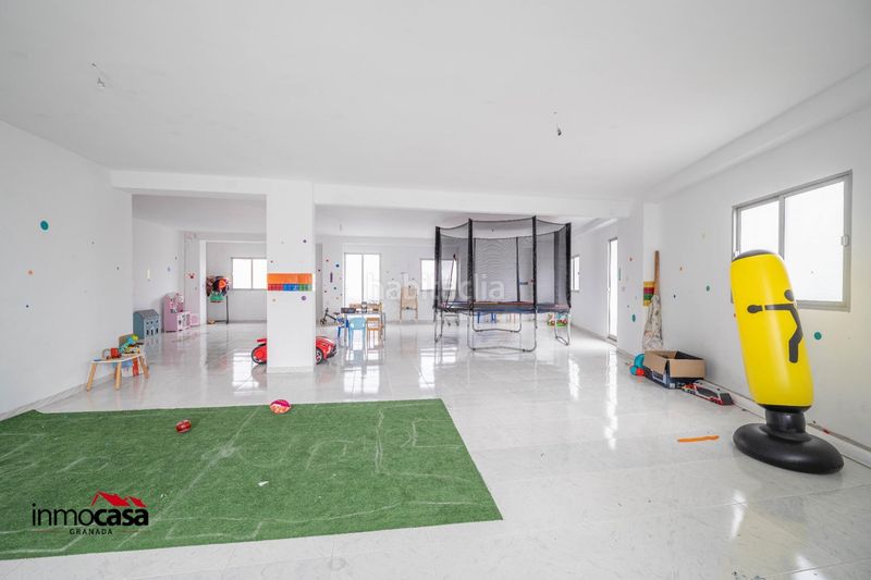 Foto 6e1e6805-5347-447c-8a26-2d48a9346f82. Edificio  completo en venta granada en Dehesas Viejas