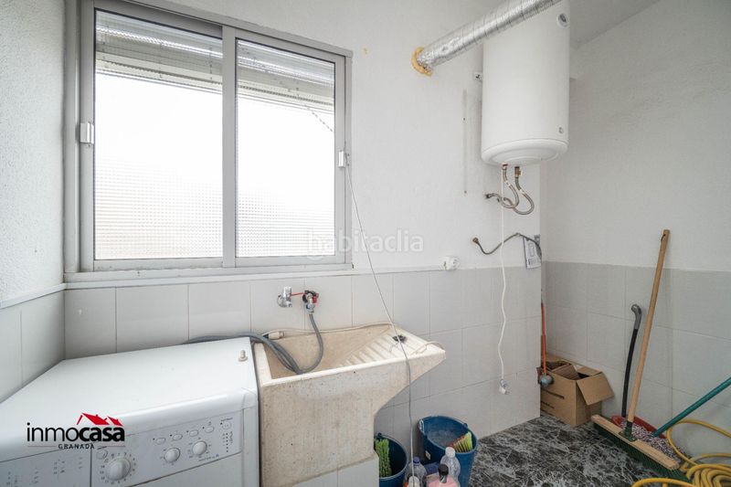 Foto 8374b004-0a37-4887-8c3a-f5e498a6741f. Edificio  completo en venta granada en Dehesas Viejas
