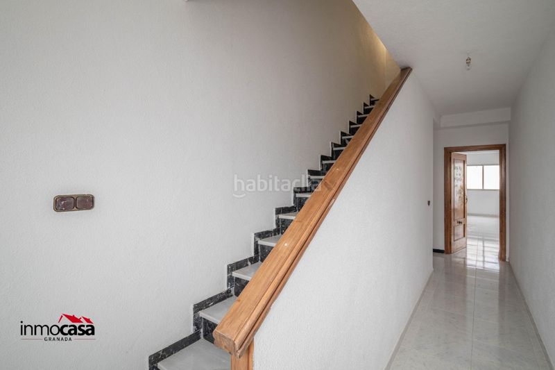 Foto 9e1bf023-88e0-431b-aa12-5403f62f31b6. Edificio  completo en venta granada en Dehesas Viejas