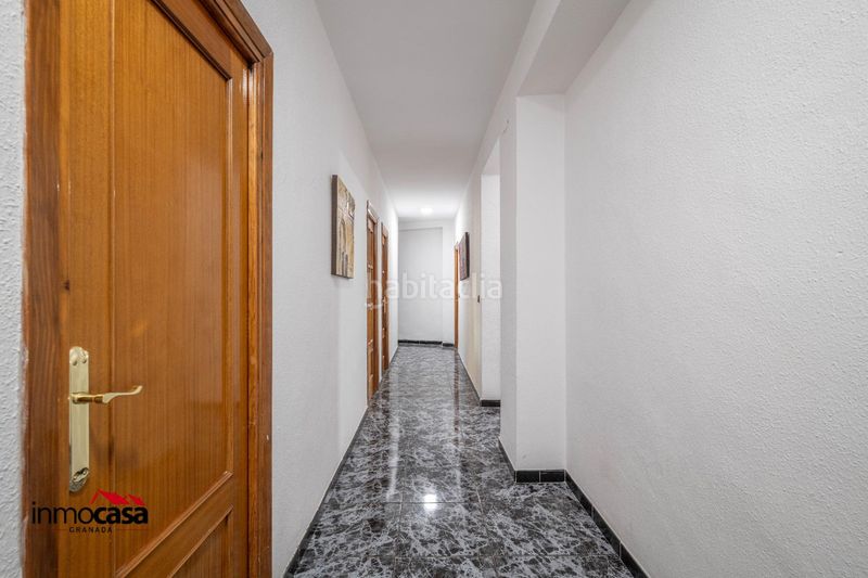 Foto aa113a7f-af7e-4217-9e78-92e958041070. Edificio  completo en venta granada en Dehesas Viejas
