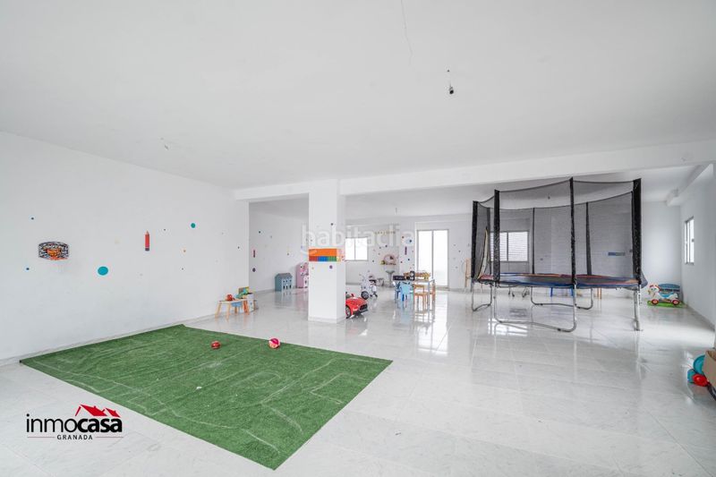 Foto b55ce1a6-46e3-4313-8a33-7ccc63307cfd. Edificio  completo en venta granada en Dehesas Viejas