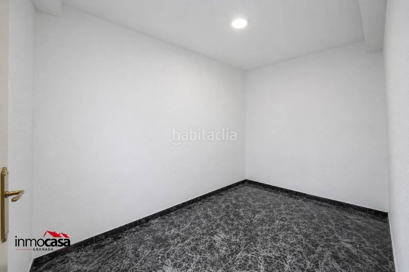 Foto db0b8181-1dae-4f6d-b085-9240d6c9011f. Edificio  completo en venta granada en Dehesas Viejas