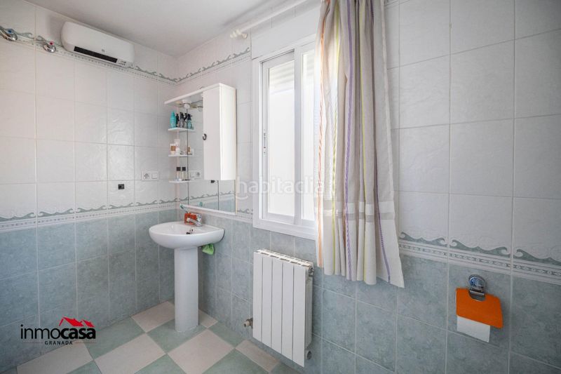 Foto 132ee3e9-cd9f-4776-a624-4a458c700779. Casa adossada amb calefacció aparcament a San Miguel Armilla