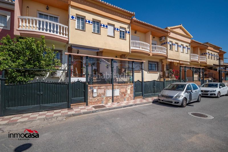 Foto a47a36d9-3f1e-46bf-864e-b3499e45d2b6. Casa adossada amb calefacció aparcament a San Miguel Armilla