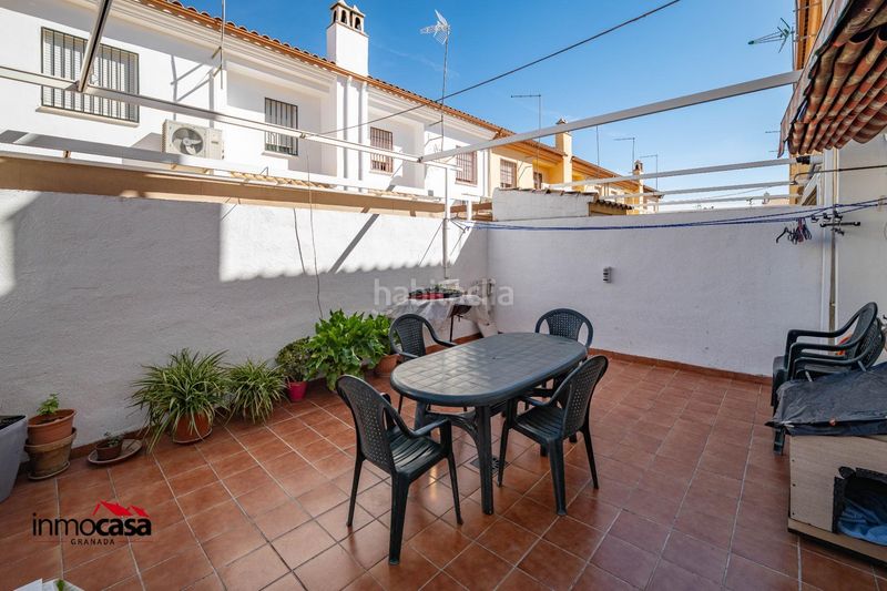 Foto ee777117-172b-4f45-b7d2-e64ac65c4973. Casa adossada amb calefacció aparcament a San Miguel Armilla
