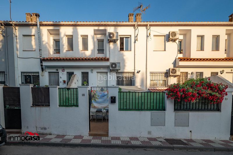 Foto 56c53f21-f243-4cf1-9c94-a1466c6ad758. Casa adossada a Píñar