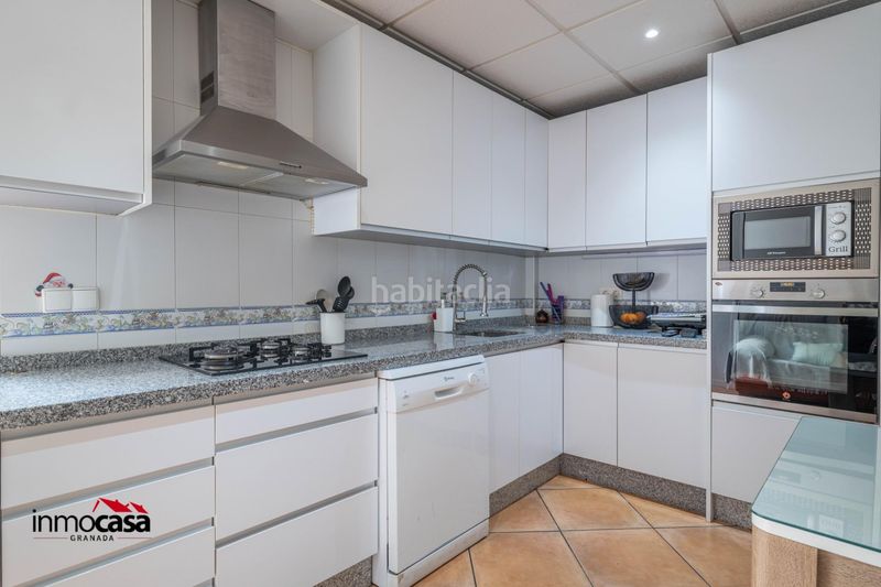 Foto 8911ac89-771e-4e11-a149-3ab803d5e566. Casa adossada a Píñar