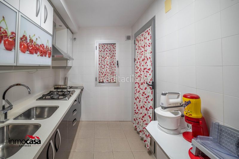 Foto a91b69c9-146e-4d7a-a919-8397c42dc421. Casa adossada a Píñar