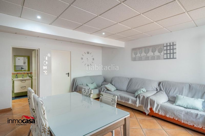 Foto b3aa659f-c746-4195-ae97-c906e526ad2a. Casa adossada a Píñar