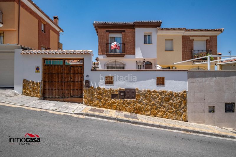 Foto 4fa267ba-d597-4e15-a359-5f625efd0970. Casa aparellada amb aparcament piscina a Jun
