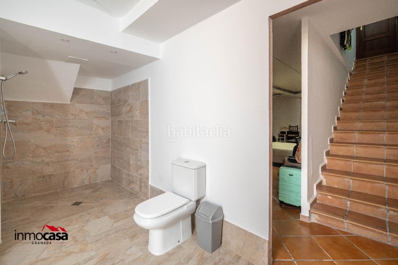 Foto 5c3585d7-0bbe-4219-96c8-5a2f74a947b1. Casa aparellada amb aparcament piscina a Jun