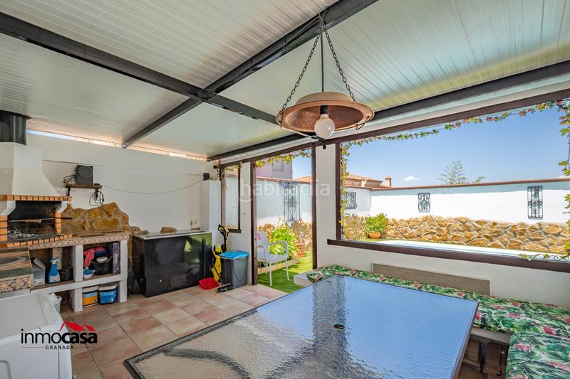 Foto b98d1413-9735-48e0-9a3a-0c083f61307f. Casa aparellada amb aparcament piscina a Jun