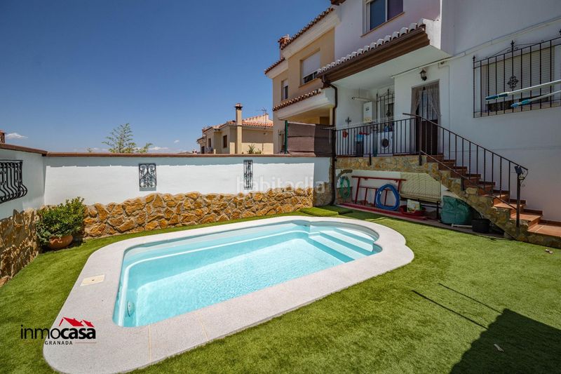 Foto ecbc9963-19c3-421d-9b74-cb744aac97e1. Casa aparellada amb aparcament piscina a Jun