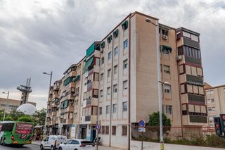Pis  Del mediterraneo. Exclusiva vivienda de 150 m2 en jardín de la reina con garaje, p