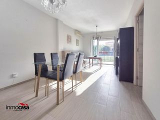 Piso en Calle romulo 58. Piso a la venta en el barrio de san francisco con 2 plazas de ga