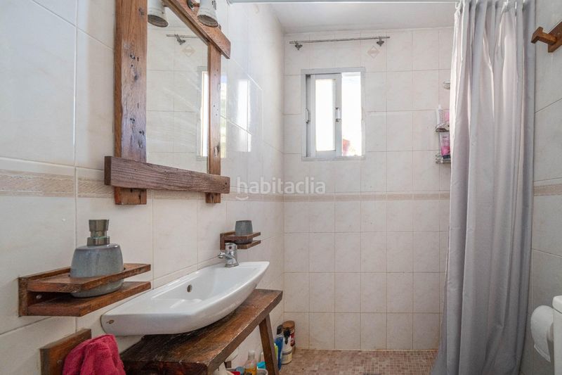Foto c99de08a-347c-4ccd-94bd-3ce61e7bcead. Casa adossada a Padul