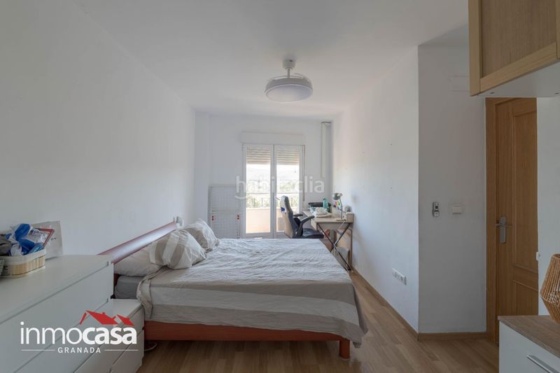 Foto 1f6864ad-0be4-4050-b741-e50f6a13d3e3. Pis amb aparcament a Padul
