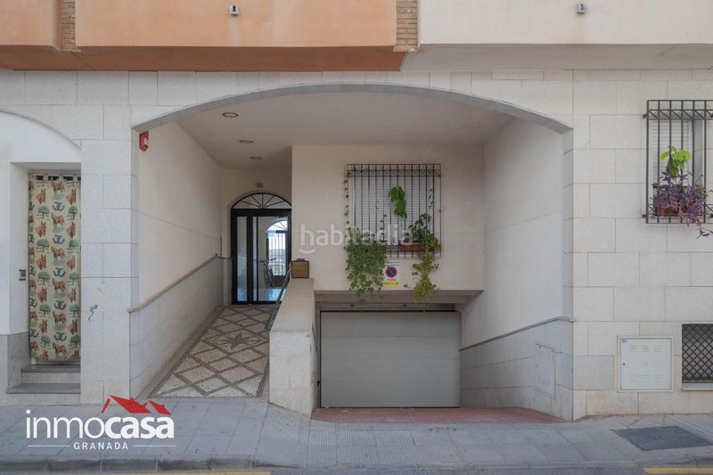 Foto ad3ee7af-433c-4968-83fd-a648c35eaf86. Pis amb aparcament a Padul