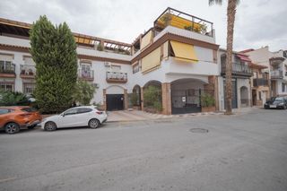 Piso en Calle habana 3. Una vivienda ideal con 2 dormitorios tanto para vivir con total