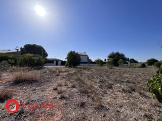 Residential Plot in Madrigal. Descubre el lugar perfecto para hacer realidad tus proyectos! es