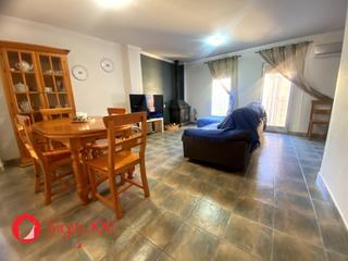 Maison à Ribesalbes. Bienvenido a tu nuevo oasis de lujo y comodidad ! esta casa de 3