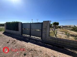 Terreny residencial a Llombai. Bienvenido al sueño del agricultor hecho realidad! este terreno