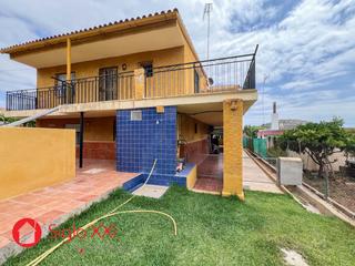 Xalet en Alcora (l). Descubre tu nuevo hogar en este encantador chalet! con una entra