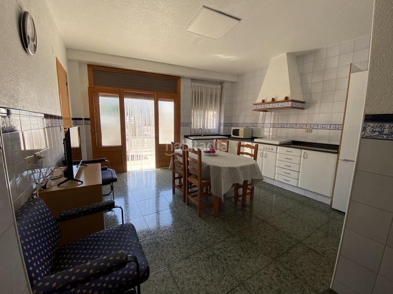 Foto 607ff9f6-36e1-406c-8190-12884a8a4898. Piso pareado resta acogedora vivienda tiene 125 m2 y cuenta con la mejor orientación, este y oeste. al entrar encontramos un en Moncofa